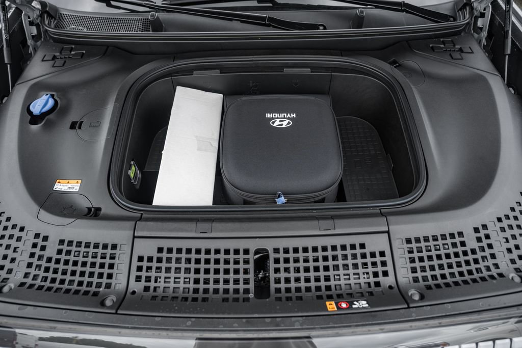 New 2026 Hyundai Ioniq 9 SEL image 19
