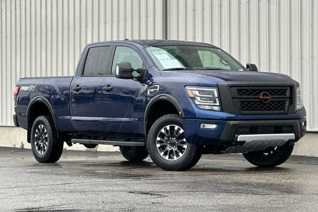 Used 2024 Nissan Titan PRO-4X AWD/4WD image 2