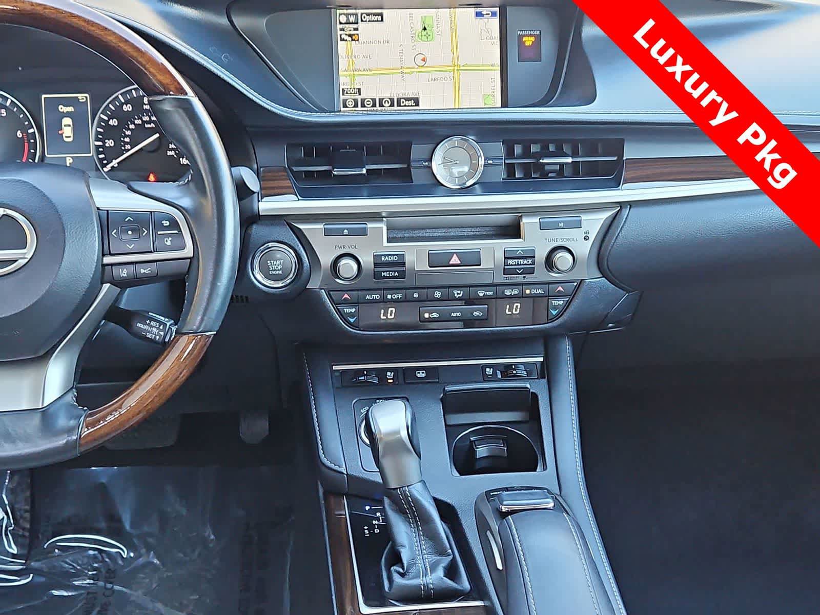 Used 2016 Lexus ES 350 w/ Luxury Package w/Wood Trim image 20