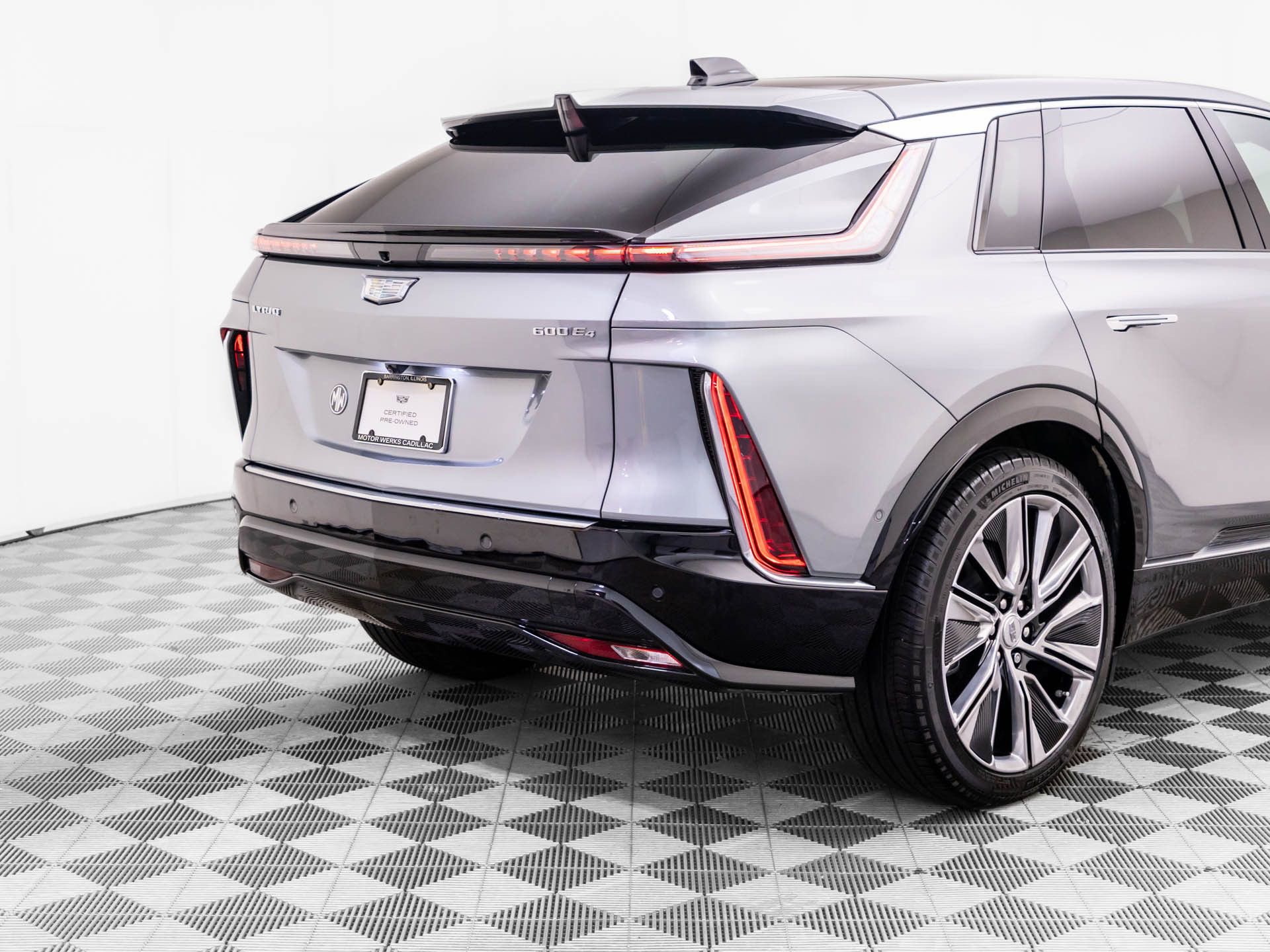Certified 2025 Cadillac Lyriq Luxury w/ LPO, Floor Liner Package AWD/4WD image 39