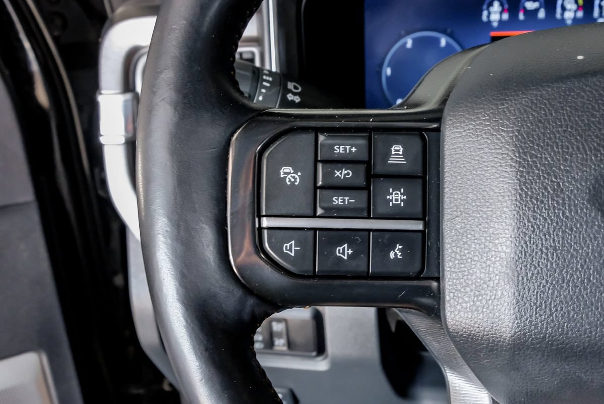 Used 2024 Ford F350 Platinum AWD/4WD image 17