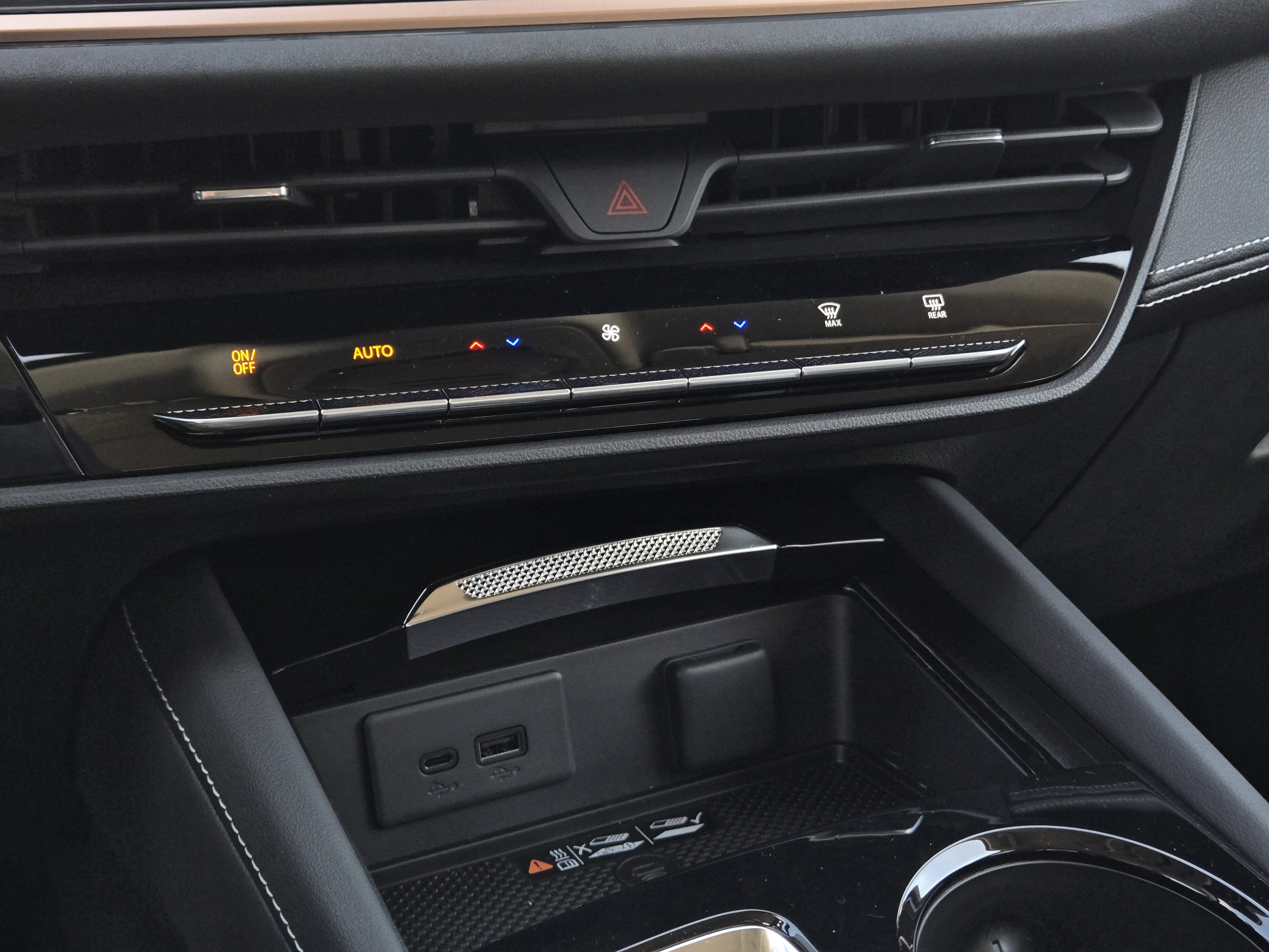 New 2025 Buick Envision Sport Touring AWD/4WD image 11