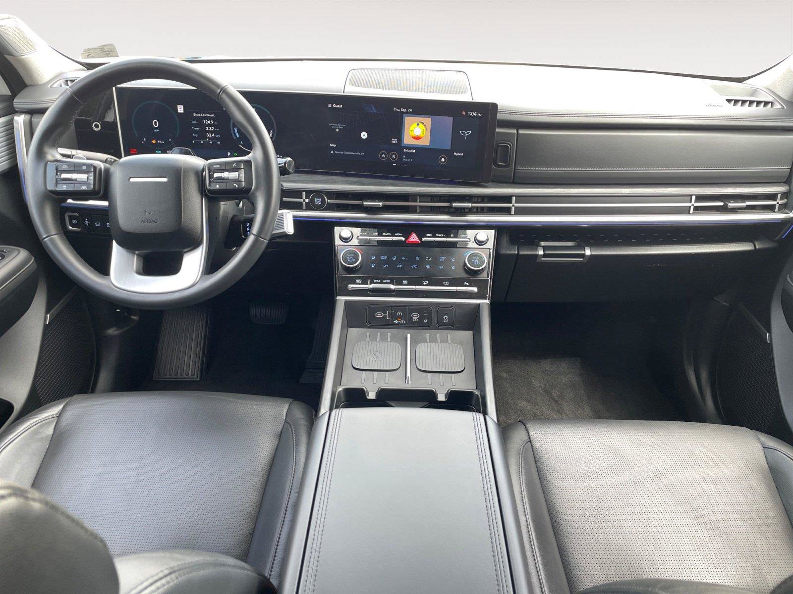 Used 2025 Hyundai Santa Fe Limited AWD/4WD image 10