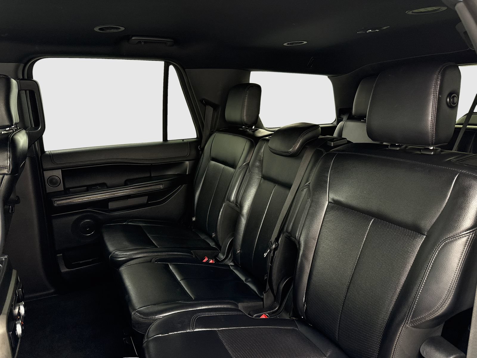 Used 2019 Ford Expedition XLT w/ Equipment Group 202A RWD image 37