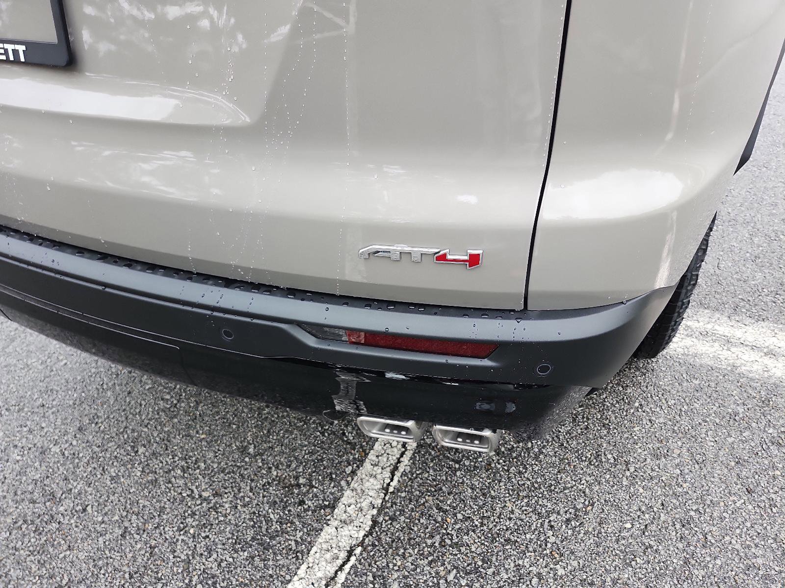 New 2026 GMC Acadia AT4 image 4