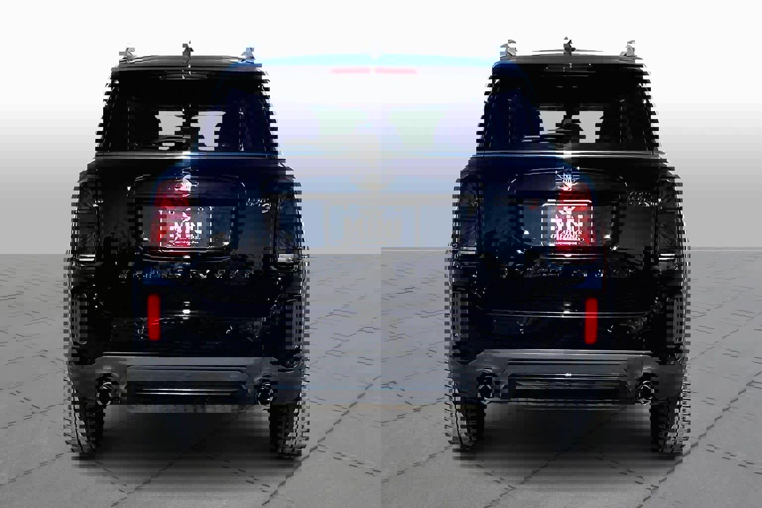 Used 2022 MINI Cooper Countryman S w/ Premium Package image 5