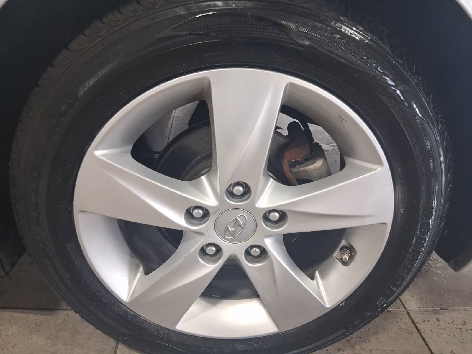 Used 2011 Hyundai Elantra GLS w/ Preferred Equipment Pkg 3 image 9