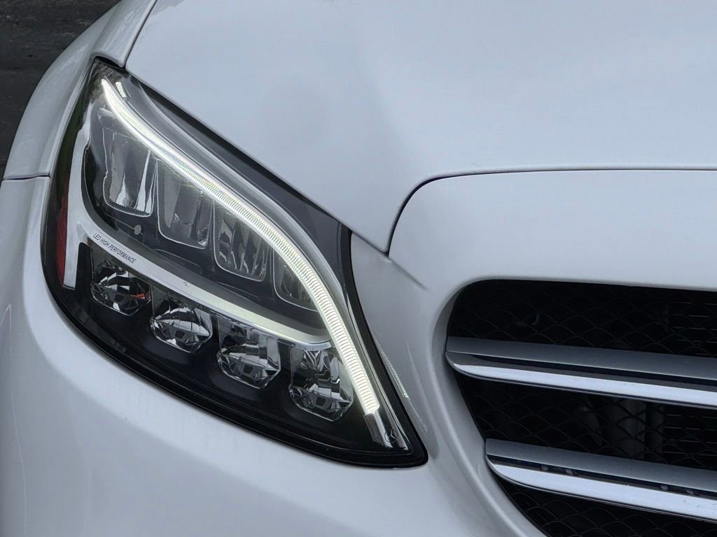 Used 2020 Mercedes-Benz C 300 4MATIC Sedan image 4