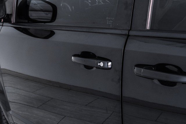 Used 2018 Dodge Grand Caravan SE w/ UConnect Hands-Free Group FWD image 34