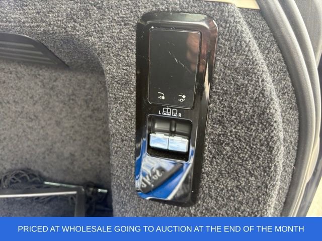 Used 2023 Land Rover Range Rover SE image 19