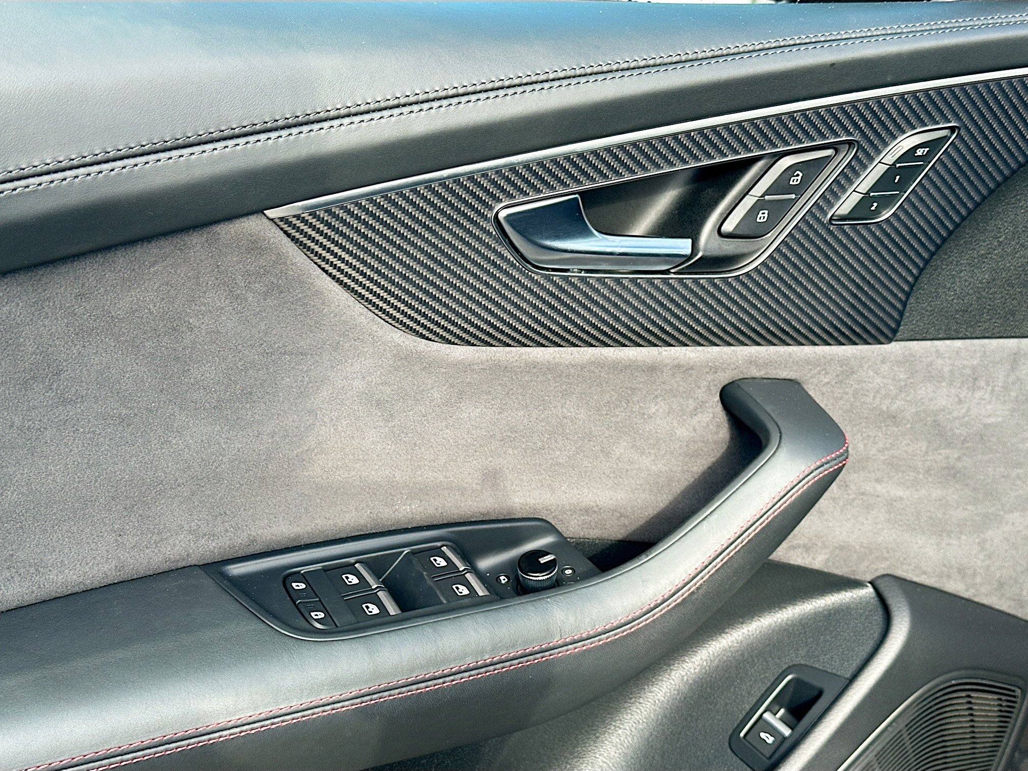 Used 2024 Audi RS Q8 image 18