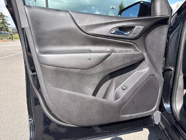 Used 2023 Chevrolet Equinox LT AWD/4WD image 18