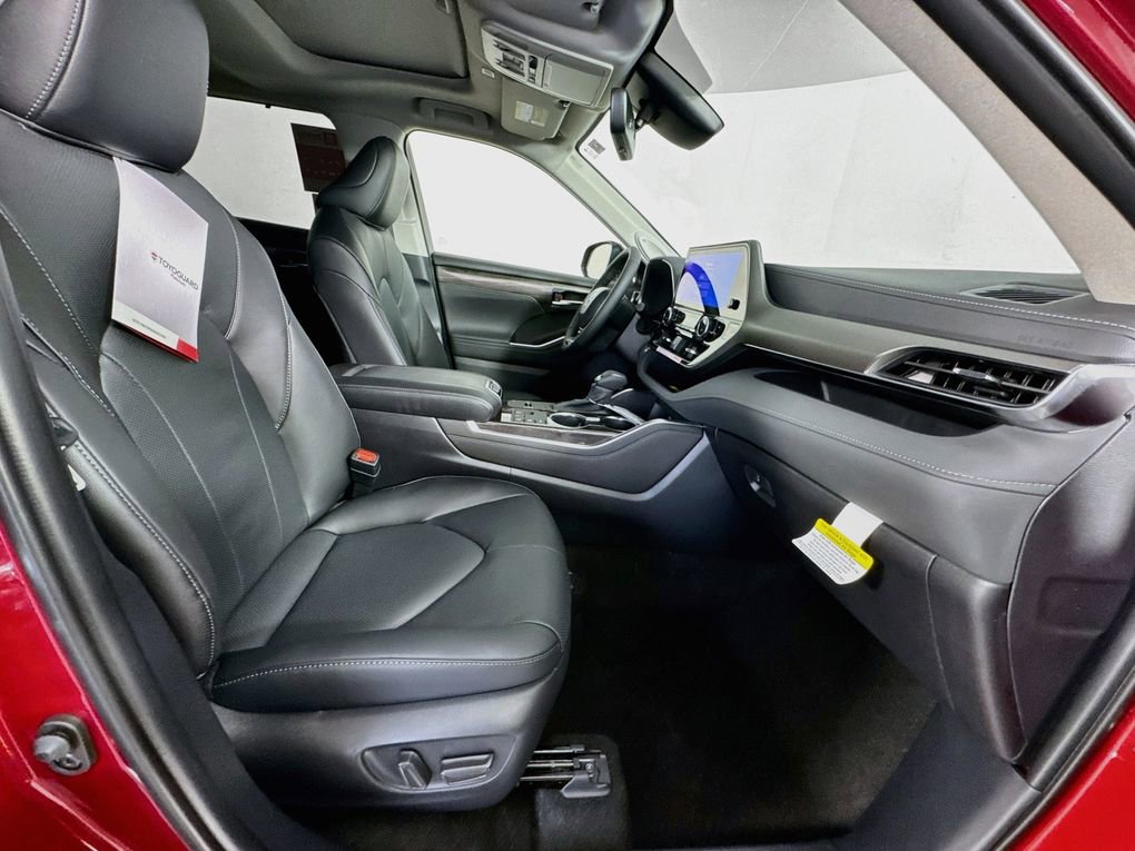 New 2026 Toyota Highlander Limited AWD/4WD image 29