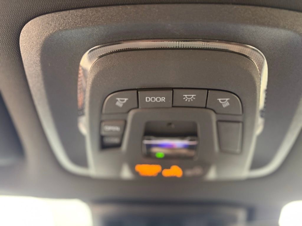 New 2026 Toyota Crown Signia AWD/4WD image 28