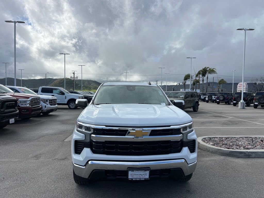 Used 2023 Chevrolet Silverado 1500 LT image 3