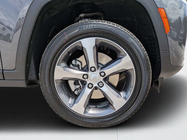 New 2026 Jeep Grand Cherokee L Limited w/ Luxury Tech Group II AWD/4WD image 10