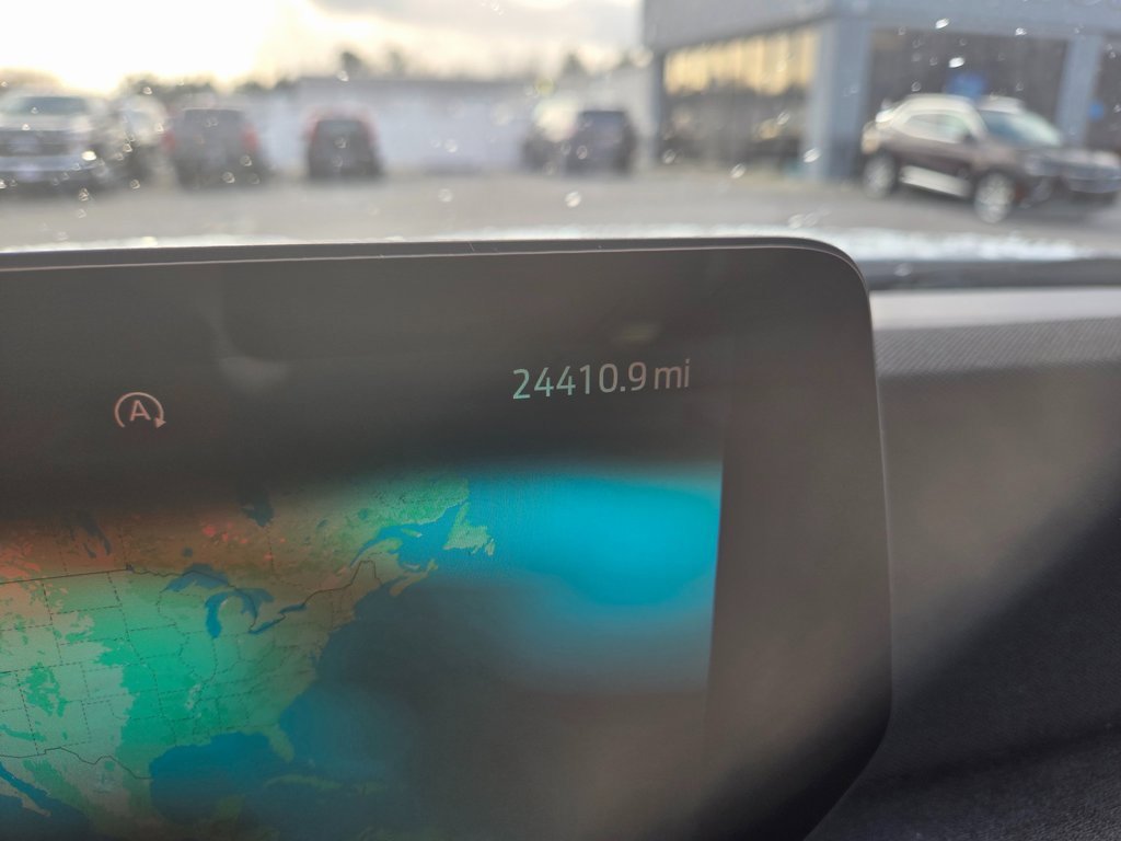 Used 2025 Ford Expedition Active image 13