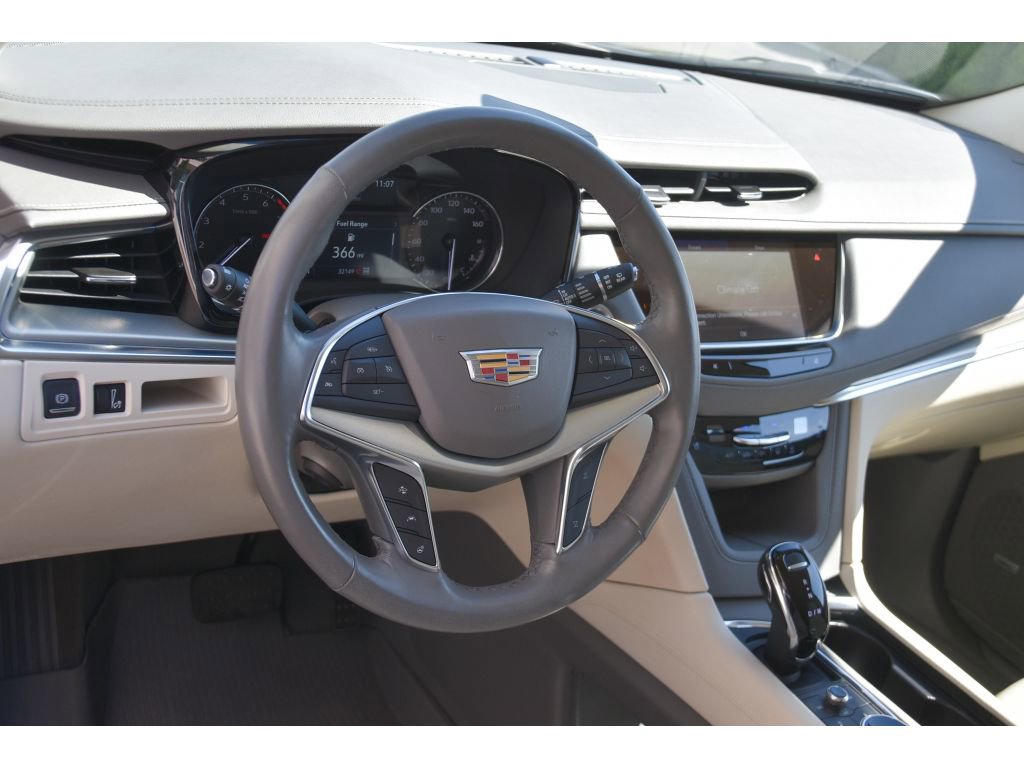 Used 2023 Cadillac XT5 Premium Luxury image 13