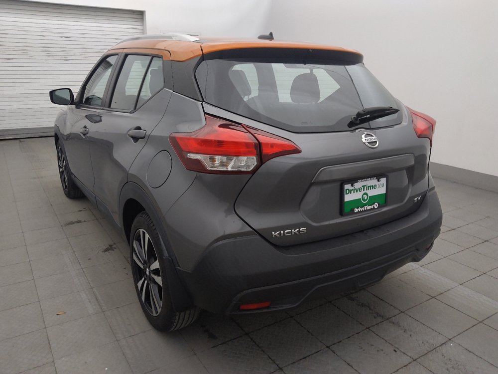 Used 2019 Nissan Kicks SV FWD image 5