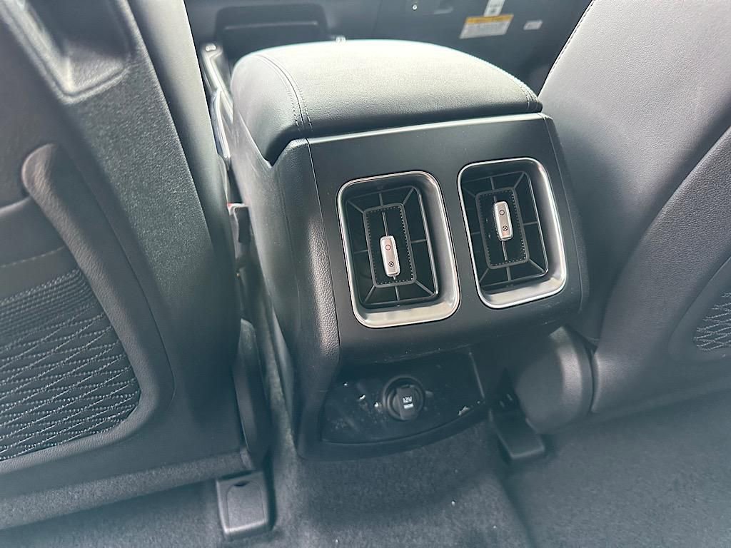 New 2025 Kia Sorento EX image 18