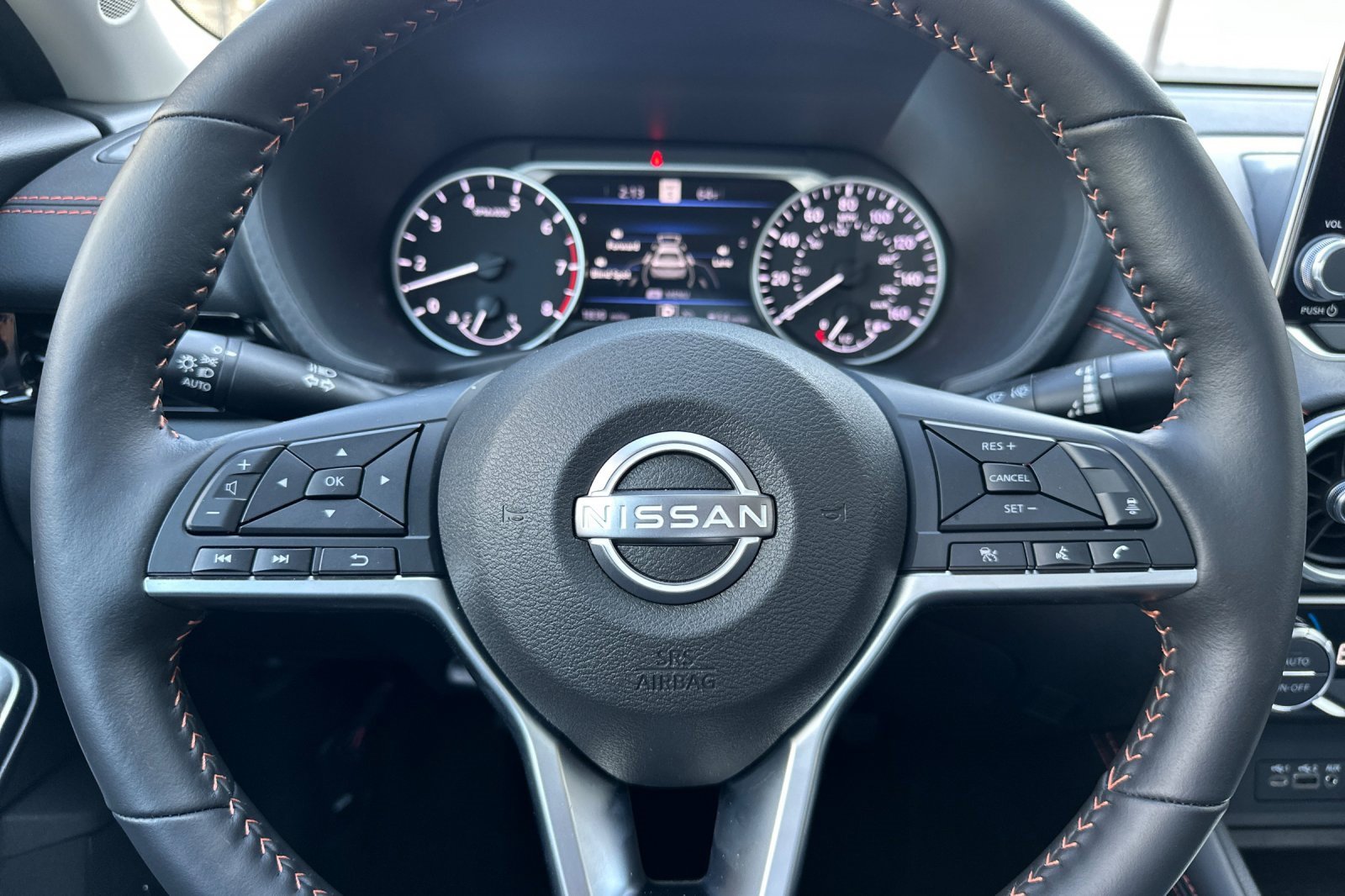 Used 2025 Nissan Sentra SR w/ SR Premium Package image 34