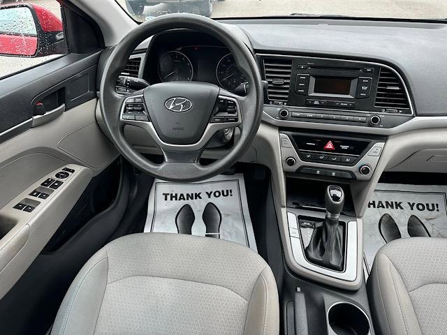 Used 2018 Hyundai Elantra SE image 19
