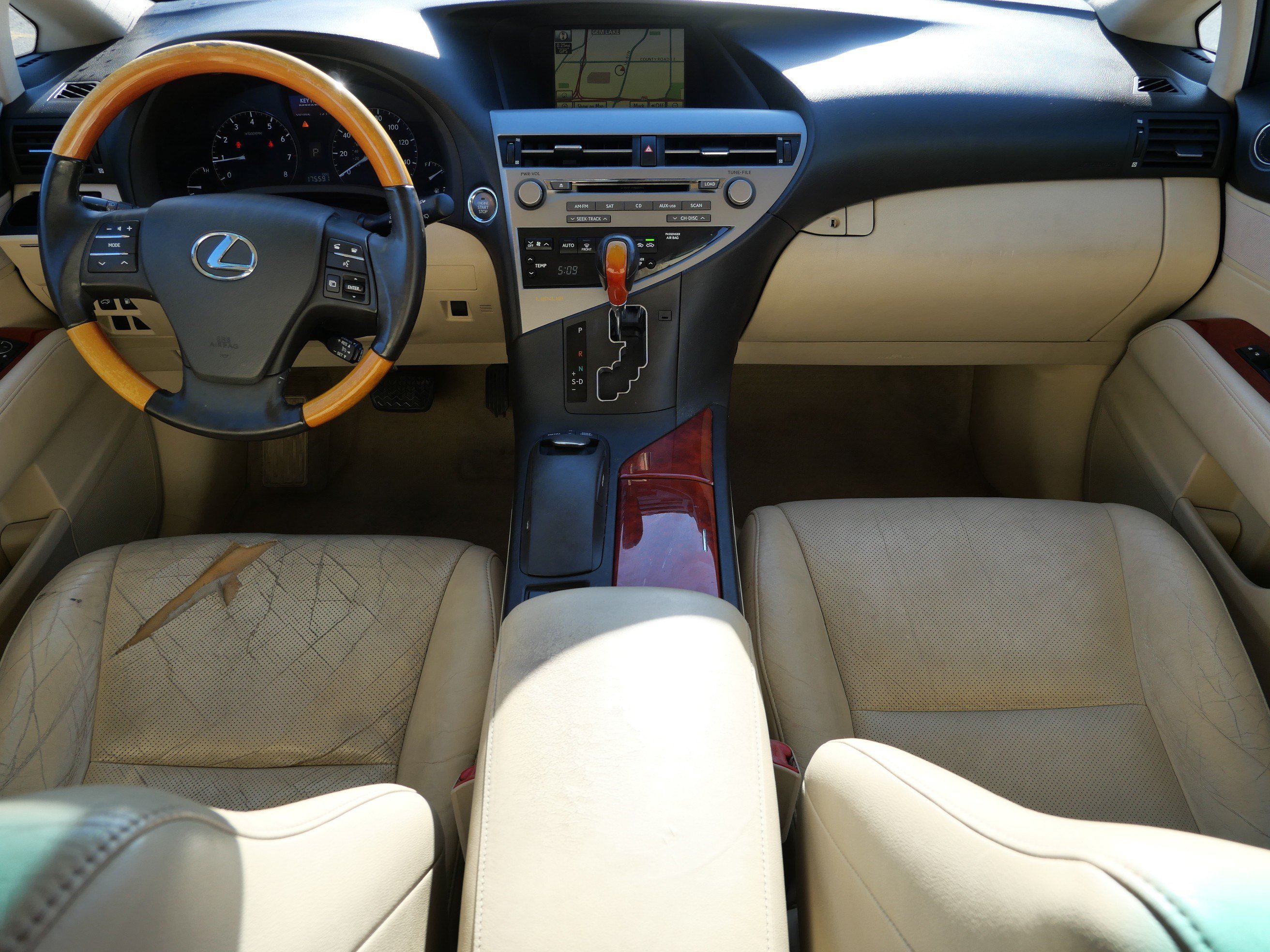 Used 2010 Lexus RX 350 2WD w/ Premium Pkg image 10