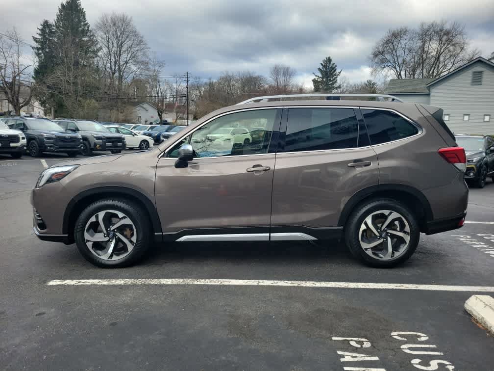 Used 2022 Subaru Forester Touring AWD/4WD image 7