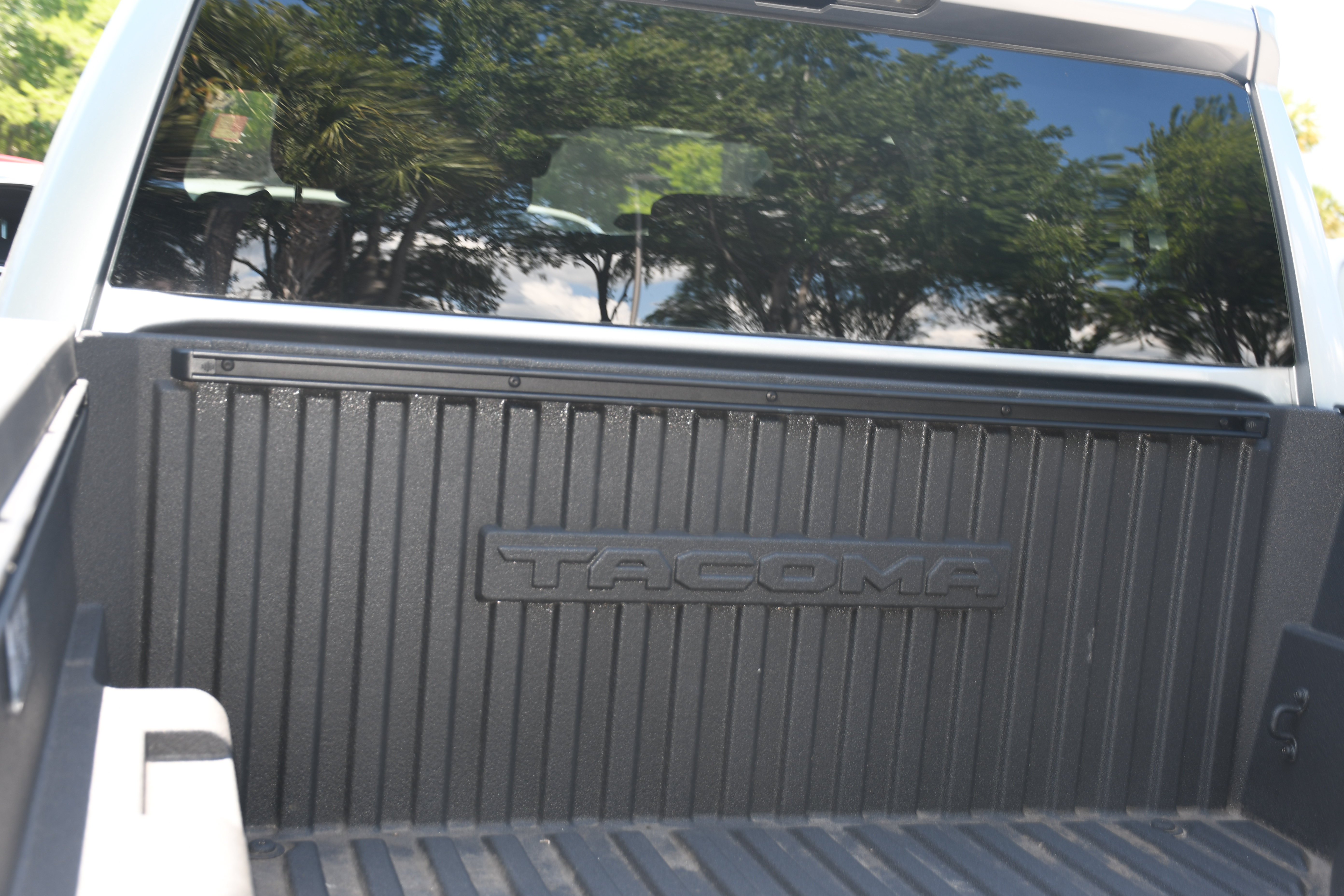 Used 2025 Toyota Tacoma TRD Sport AWD/4WD image 16