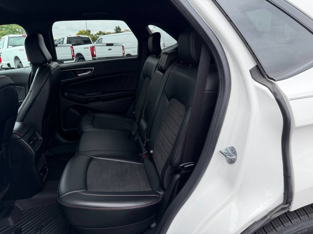 Used 2022 Ford Edge ST-Line AWD/4WD image 21