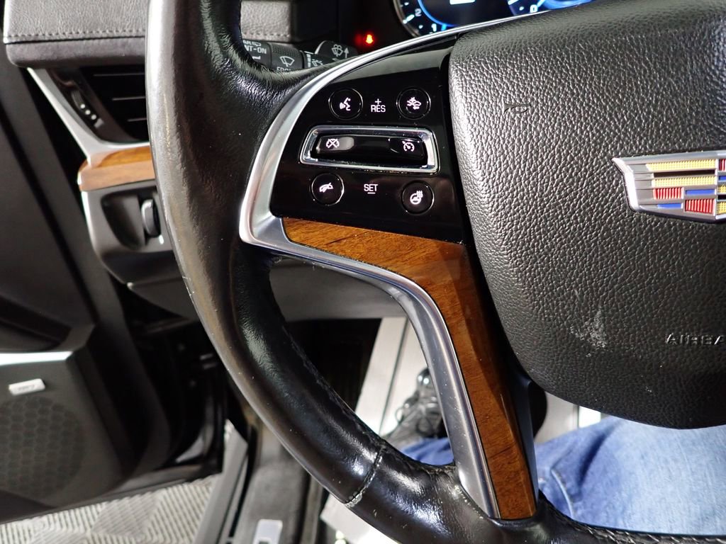 Used 2016 Cadillac Escalade Premium image 30