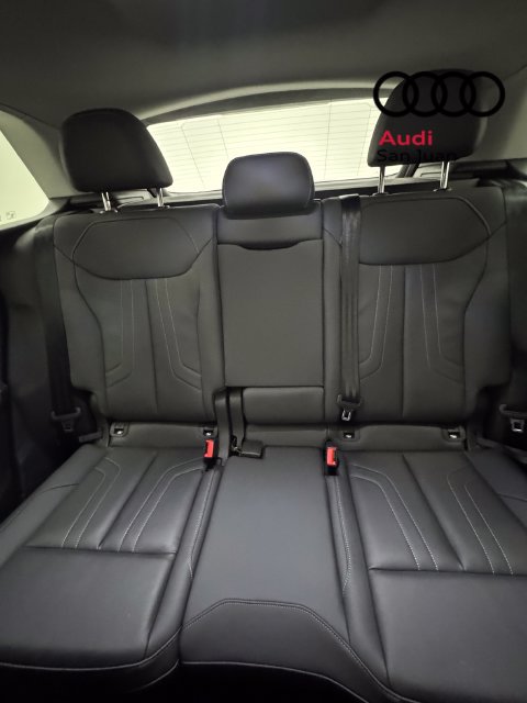 New 2026 Audi Q3 quattro 2.0T AWD/4WD image 15