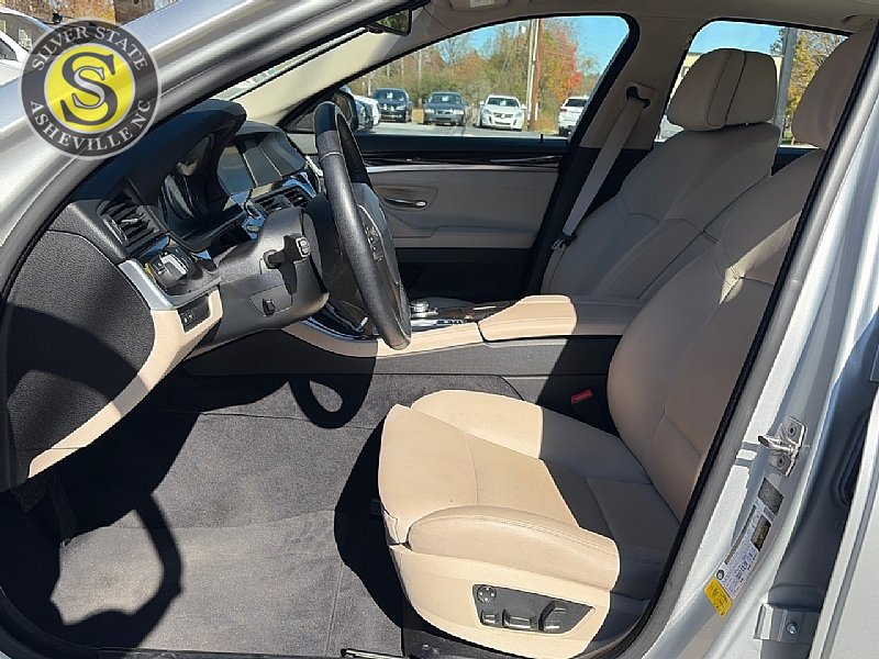 Used 2011 BMW 535i Sedan RWD image 11