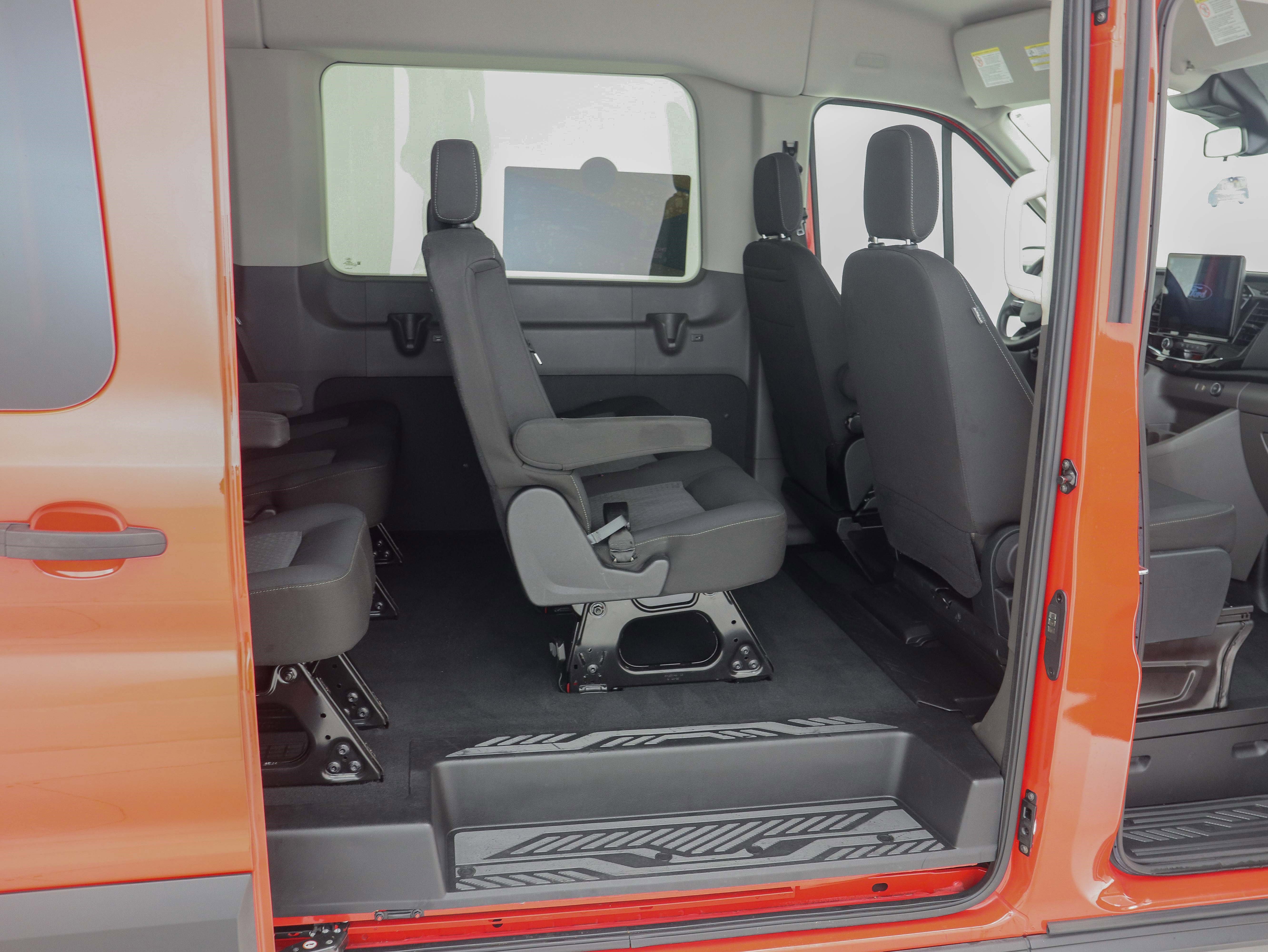 Used 2023 Ford Transit 350 XLT image 13