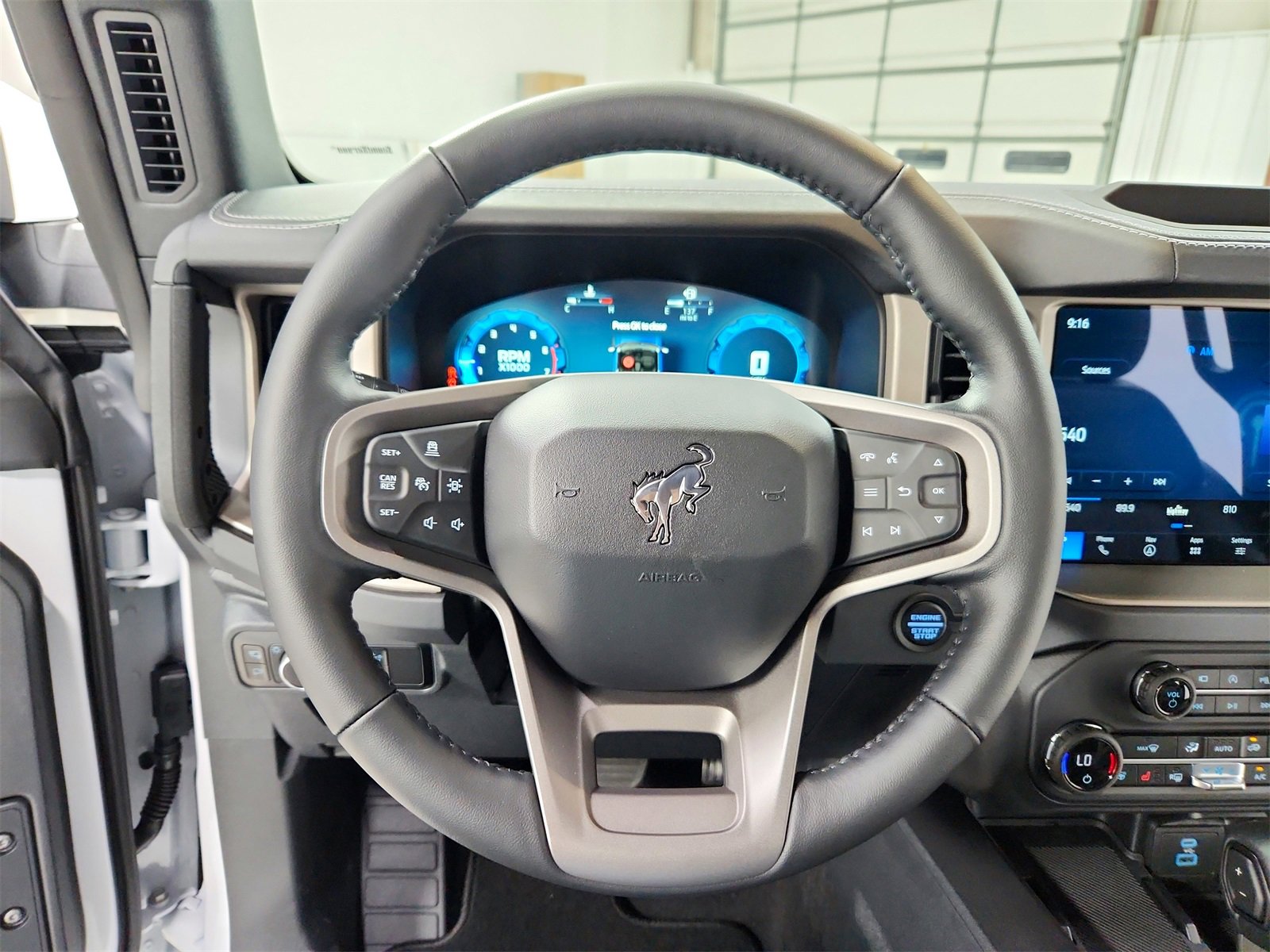 New 2025 Ford Bronco Outer Banks image 22