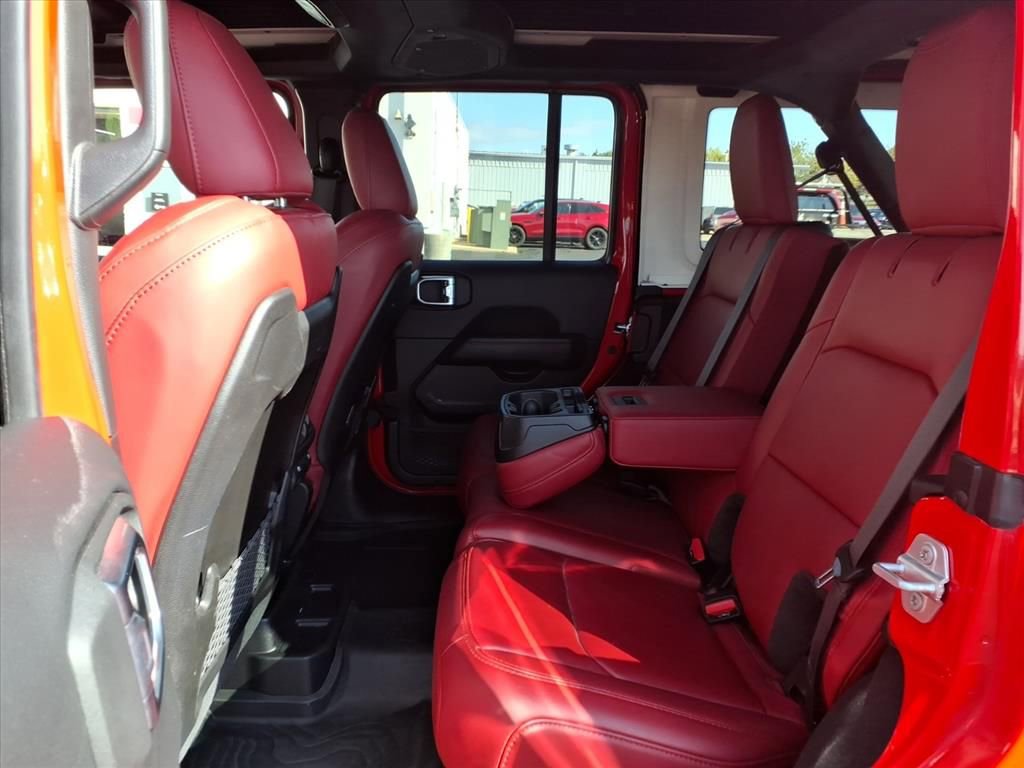 Used 2024 Jeep Wrangler Unlimited Rubicon 392 image 5