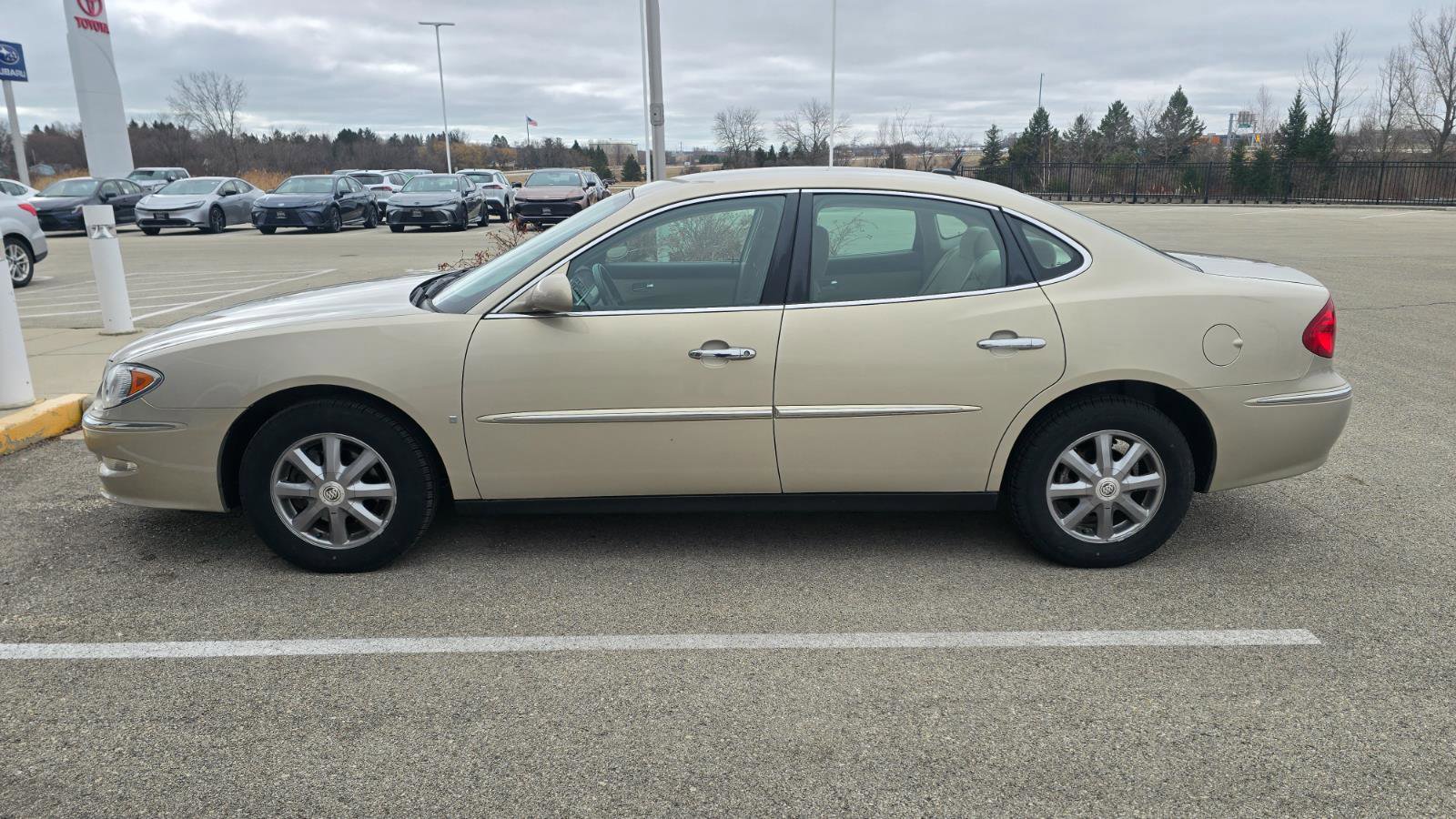 Used 2009 Buick LaCrosse CX image 14