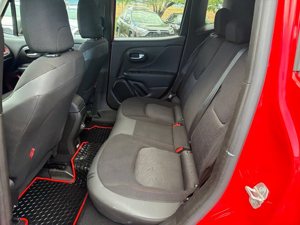 Used 2020 Jeep Renegade Trailhawk AWD/4WD image 18