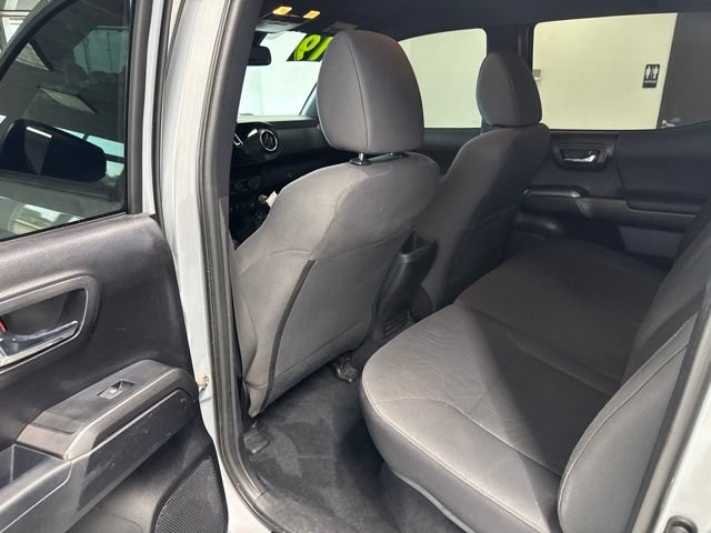 Used 2019 Toyota Tacoma TRD Off-Road w/ Technology Package AWD/4WD image 20