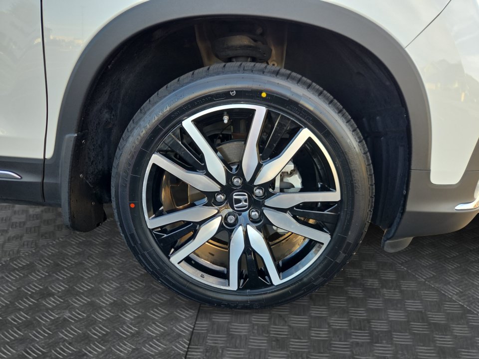 Used 2022 Honda Pilot Touring image 25