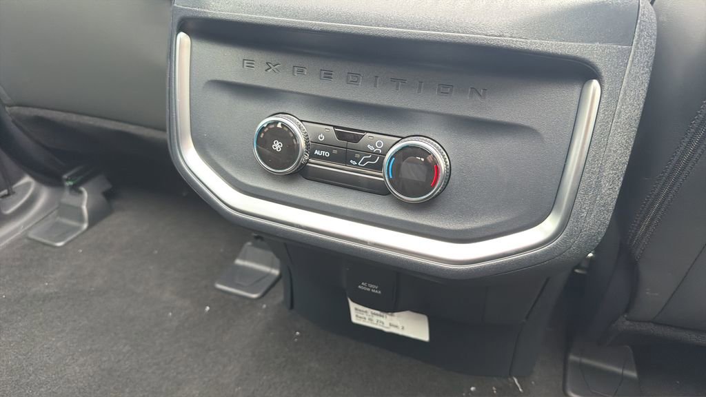 New 2026 Ford Expedition Max Active AWD/4WD image 18