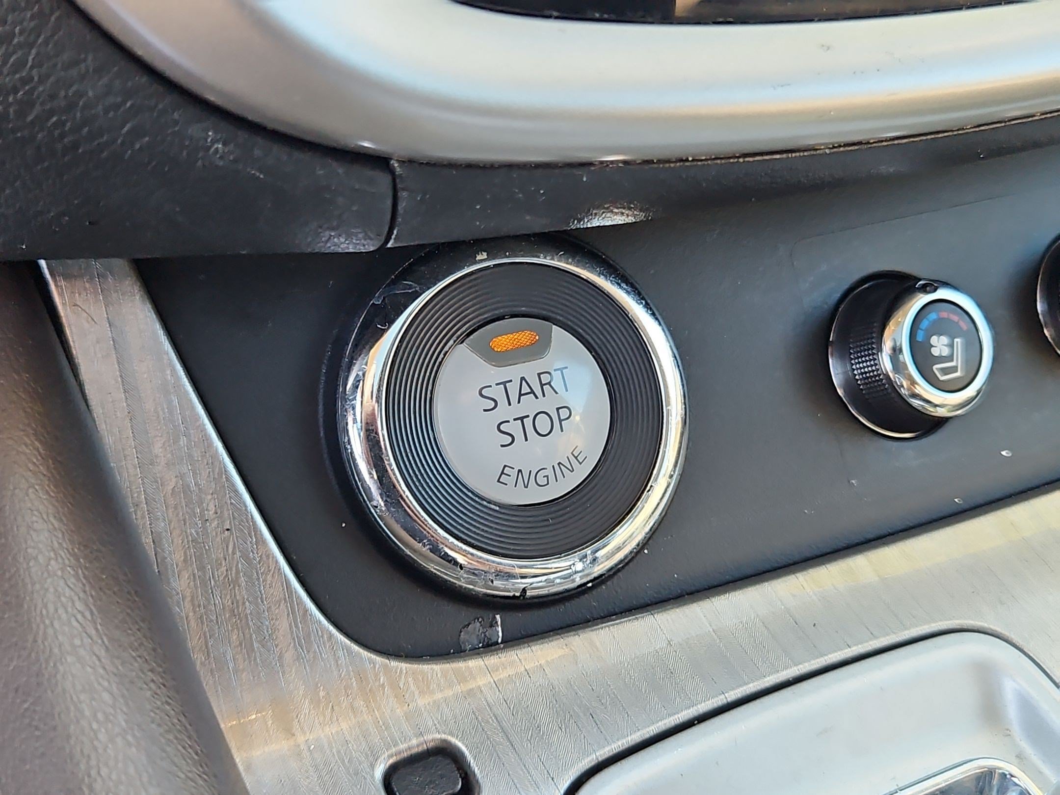 Used 2015 Nissan Murano Platinum w/ Platinum Technology Package FWD image 18
