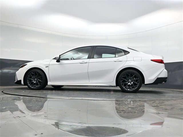 Used 2025 Toyota Camry SE w/ Convenience Package image 31