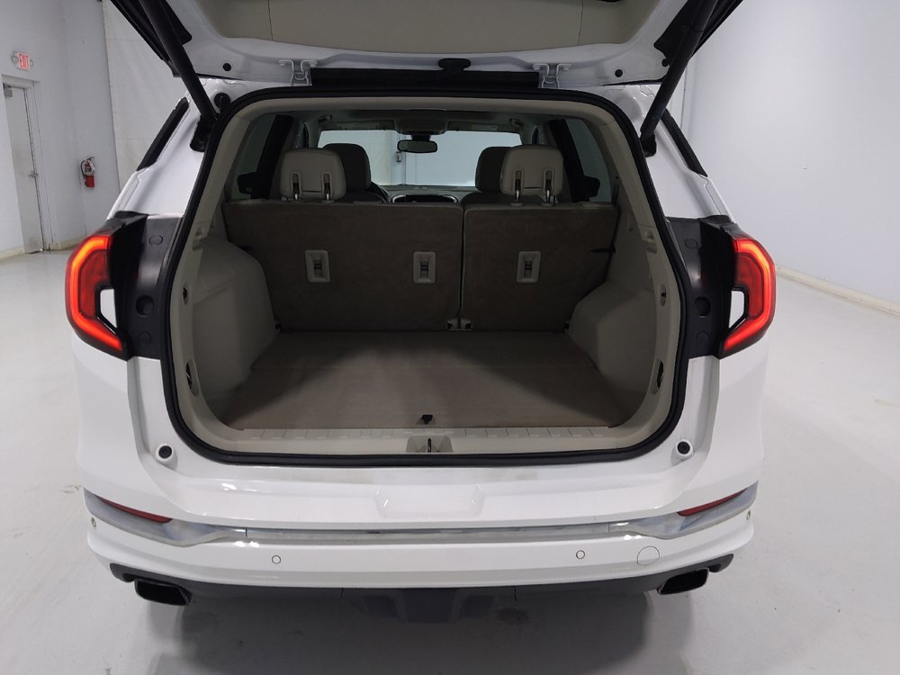 Used 2019 GMC Terrain Denali w/ Advanced Safety Package AWD/4WD image 29