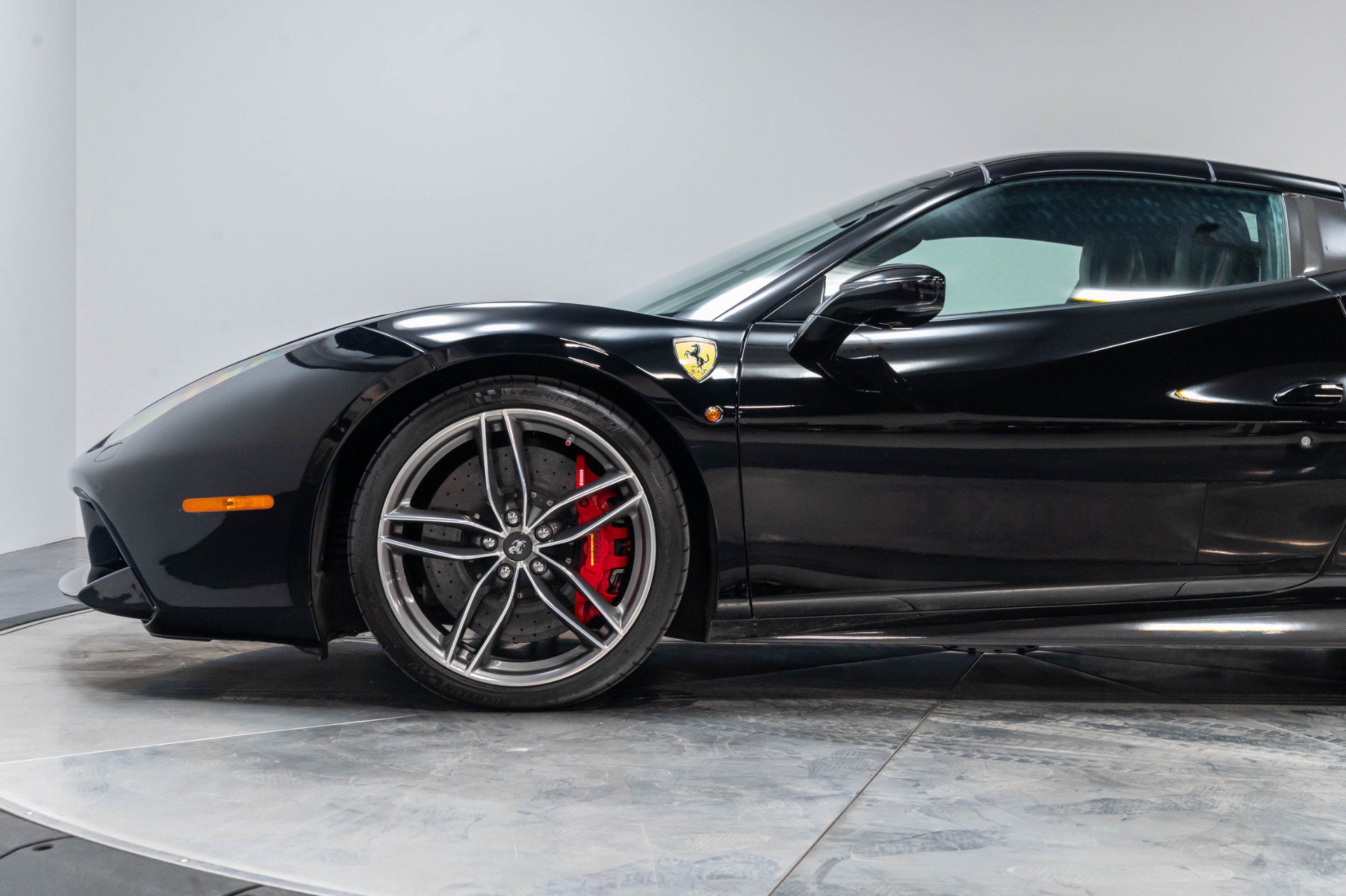 Used 2016 Ferrari 488 Spider RWD image 31