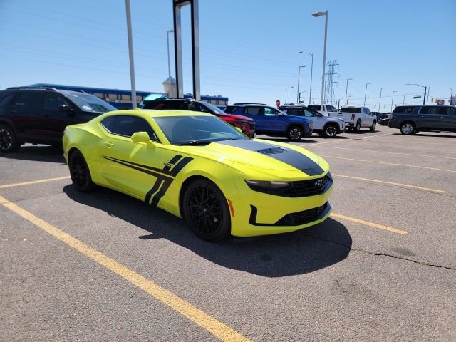 Used 2020 Chevrolet Camaro LT RWD image 3