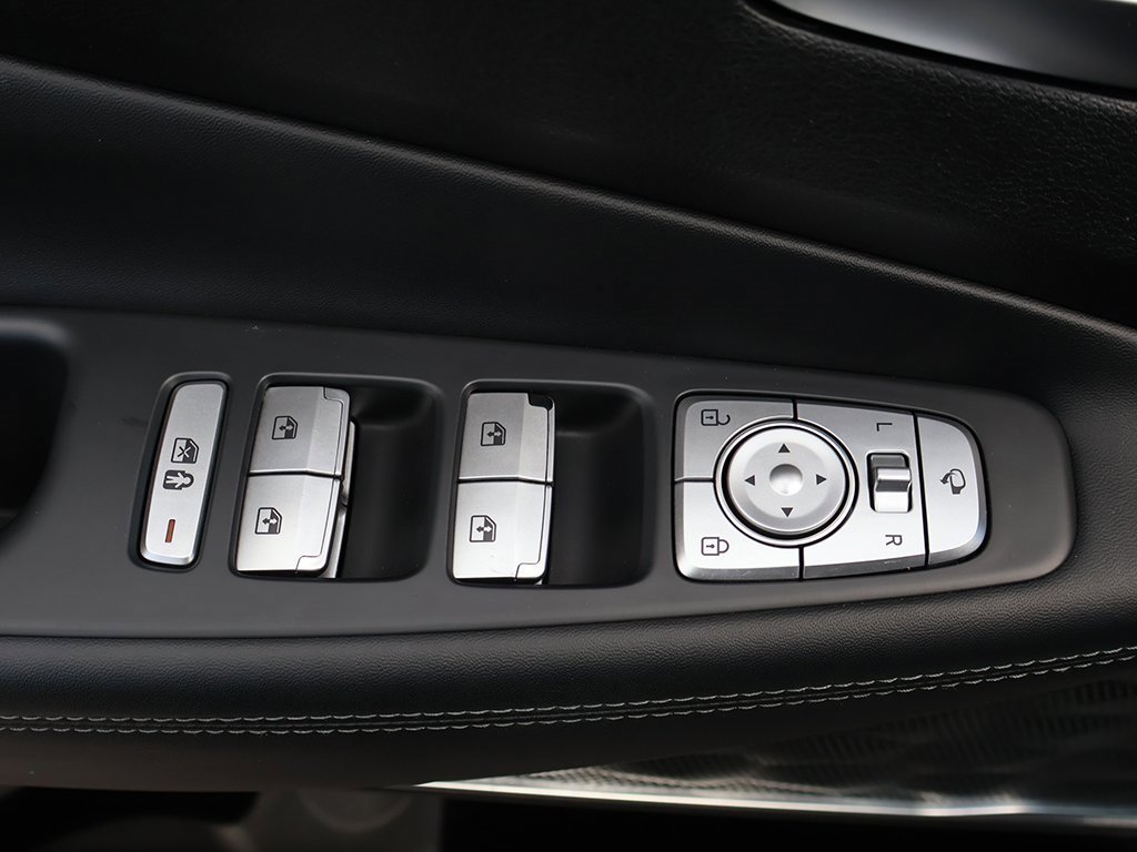 Used 2023 Hyundai Santa Fe Calligraphy image 47