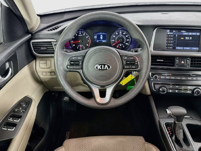 Used 2018 Kia Optima LX w/ 17" Alloy Wheels Package FWD image 14