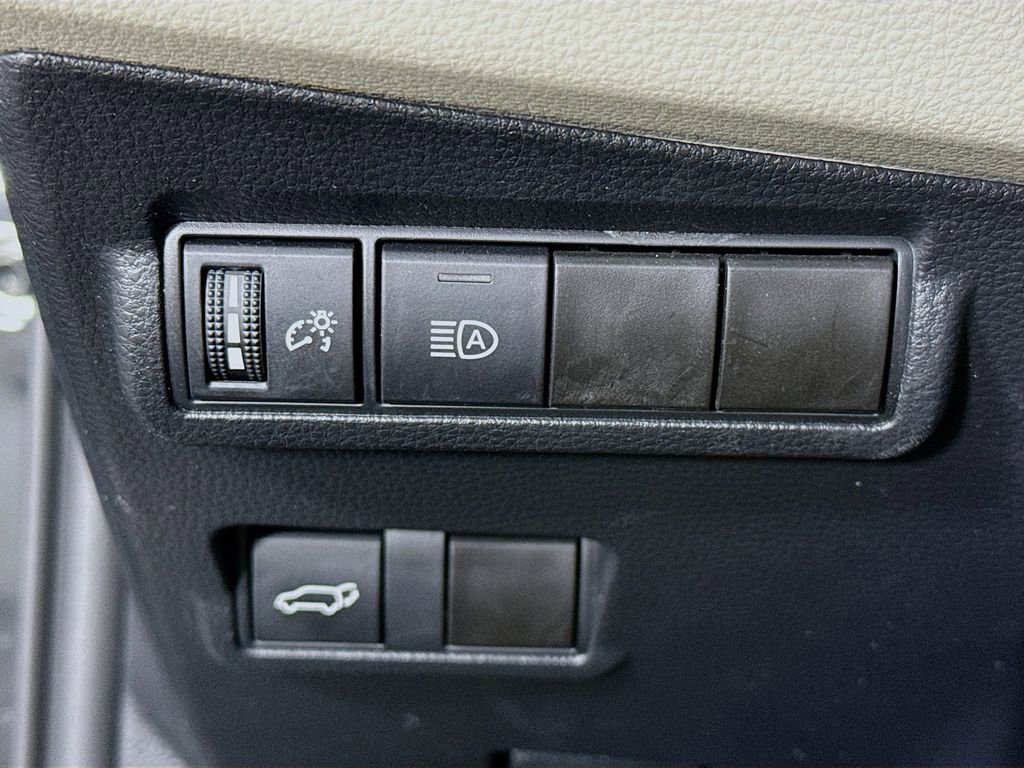 Certified 2023 Toyota Corolla Cross XLE w/ Convenience Package image 20