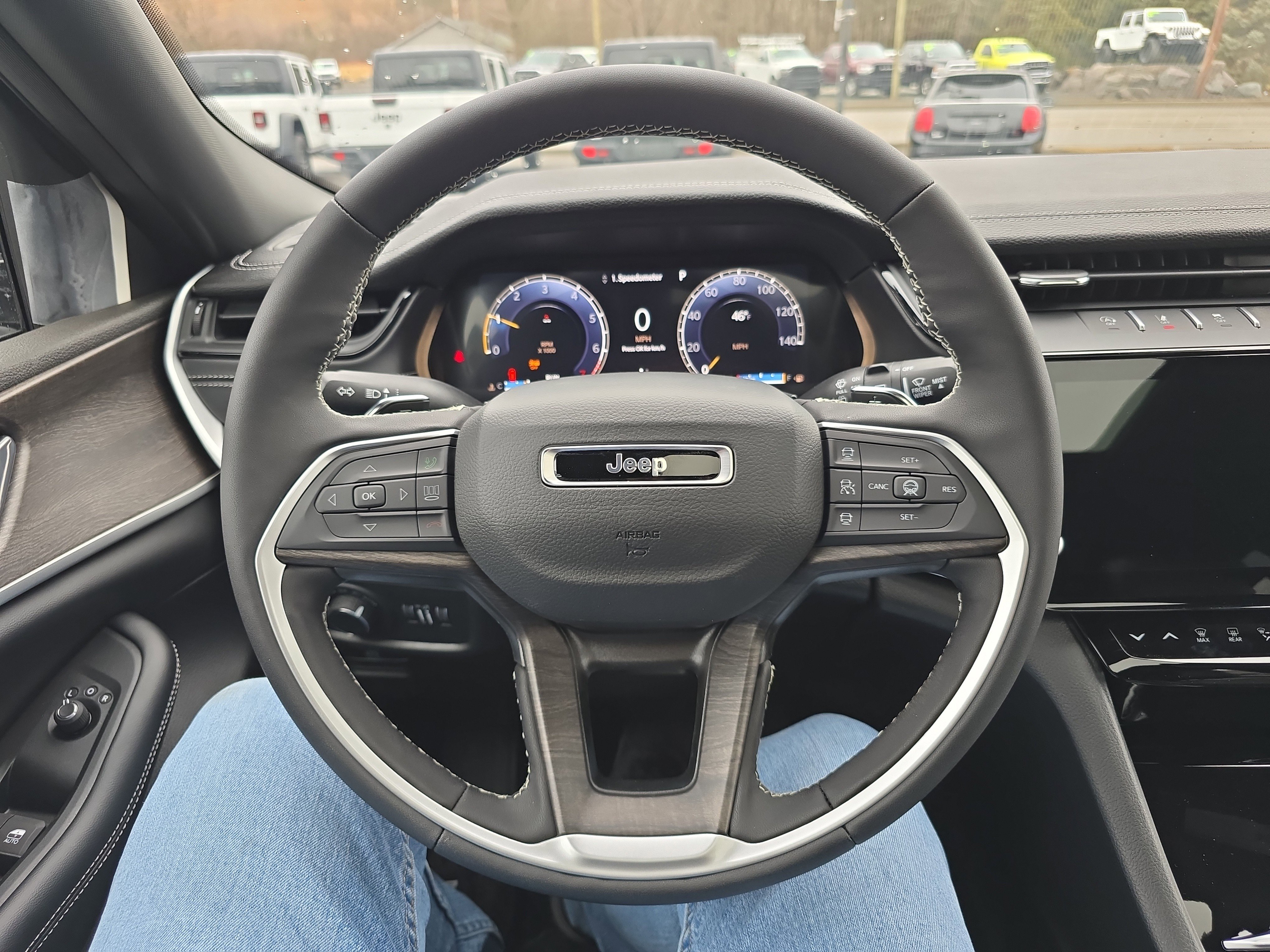 New 2026 Jeep Grand Cherokee Altitude image 20
